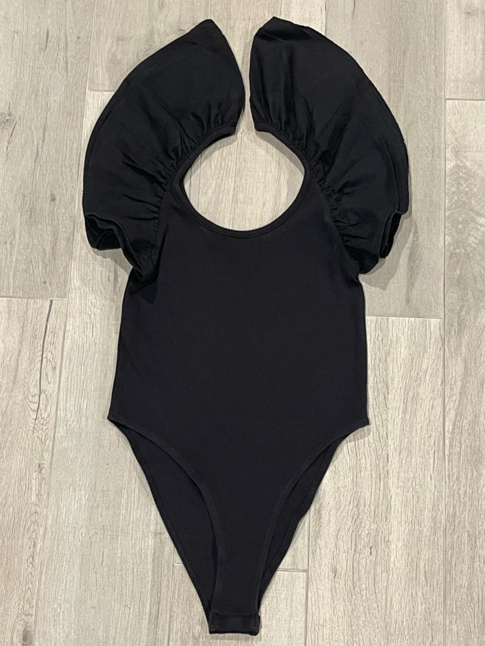 ZARA Black Ruffle Puff Sleeve Bodysuit – Size M